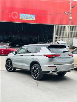 ميتسوبيشي اوتلاندر